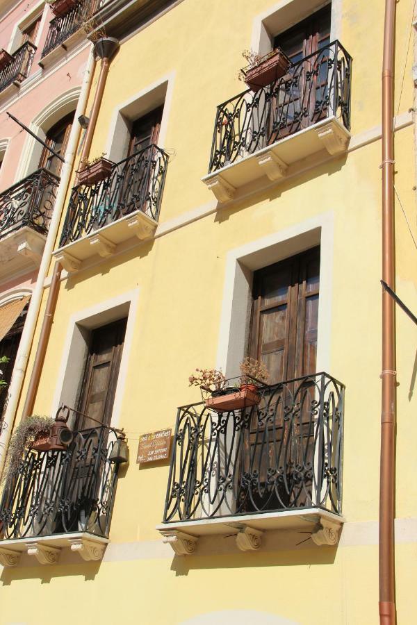Sant Efisio Host Hotel Cagliari Bagian luar foto